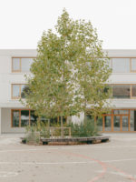 Aménagement extérieur d'une école à Meinier