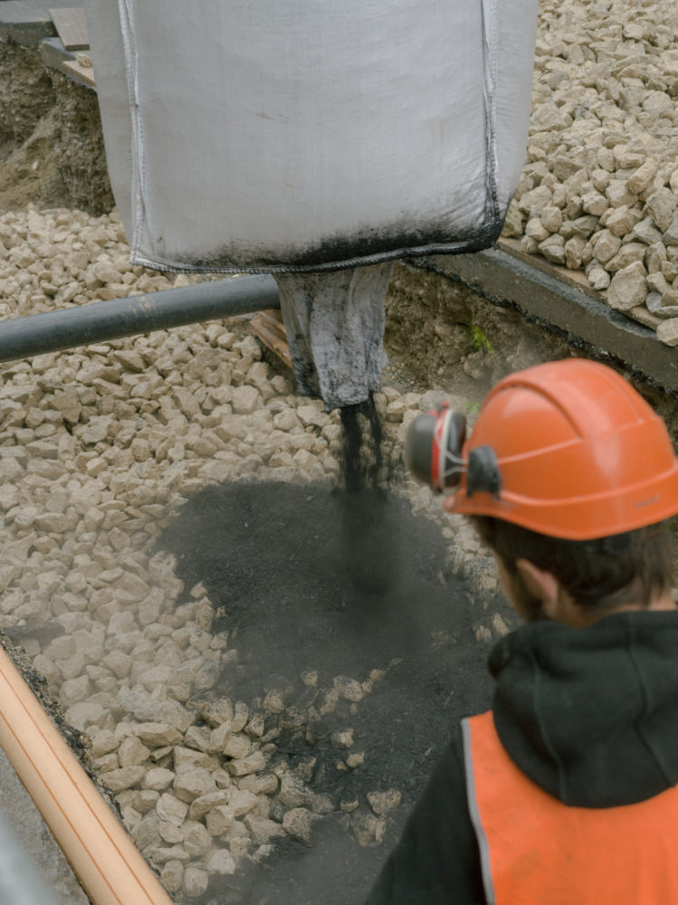 Chantier d'arborisation au Paquis, genève technosol fosse de stockolm détail