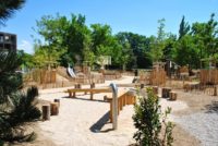 Désimperméabilisation et végétalisation de la place Rigaud, aire de jeux